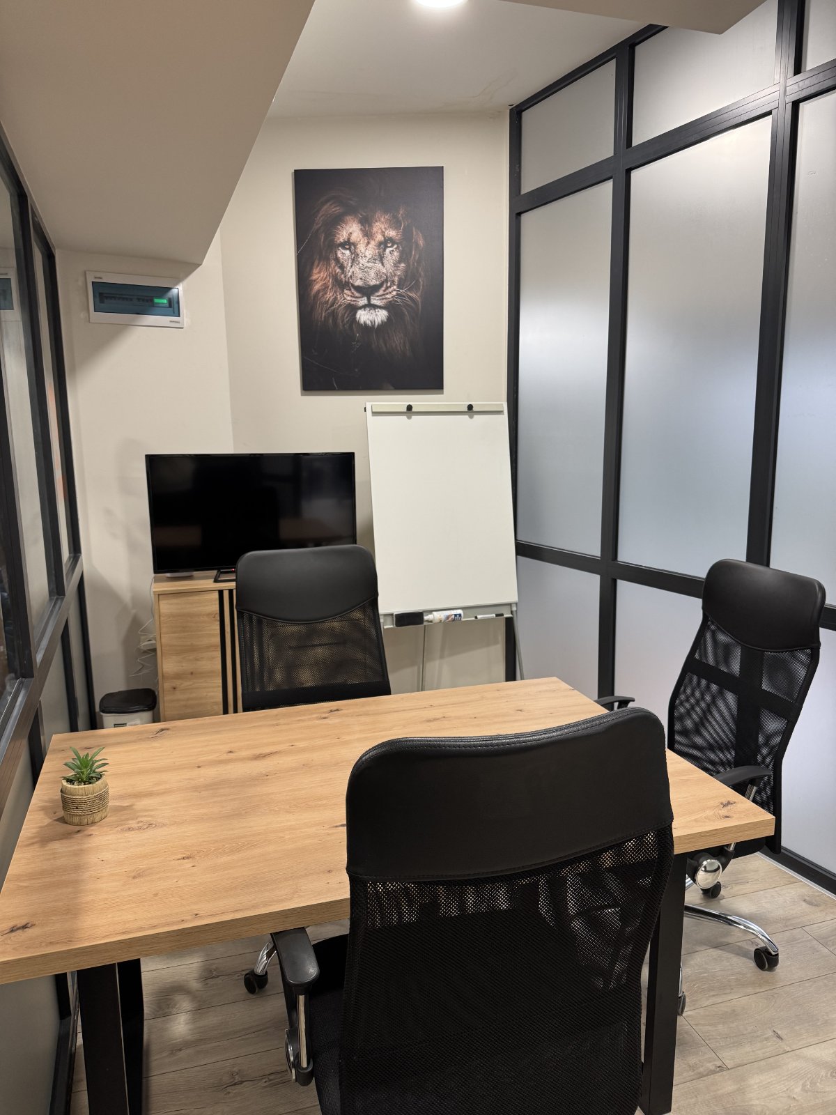 0-02-05-8f1993acf87a59bb4b270d9275586deb493c16cb3d659a4a9ca094d89050724b_603409351767b388